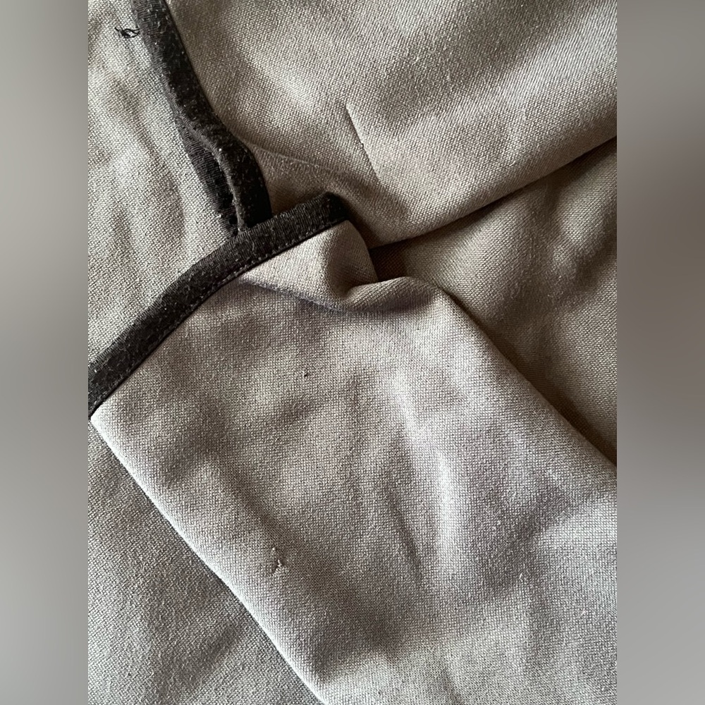 Call of Duty Hoodie - Youth Size Medium - Picture 3 of 3